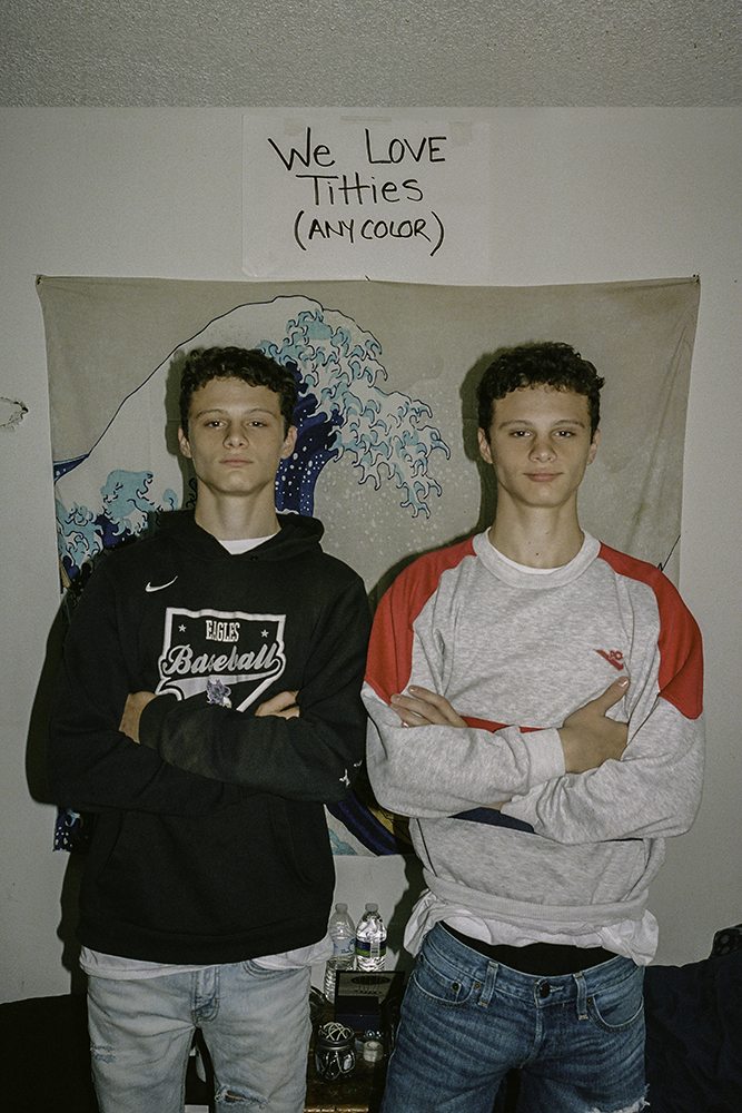 Magnani Twins by Ori Harpaz Magnani Twins by Ori Harpaz Vanity Teen 虚荣青年