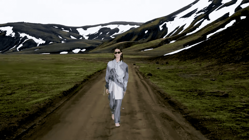 BLUEMARBLE Fall/Winter 2021 BLUEMARBLE Fall/Winter 2021 Vanity Teen 虚荣青年 Lifestyle & new faces magazine