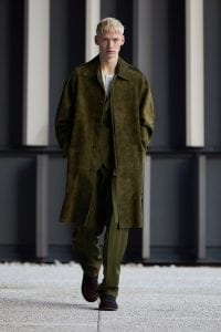 Ermenegildo Zegna Fall 2021: The(Re) Set | (Re)tailoring the modern man Ermenegildo Zegna Fall 2021: The(Re) Set | (Re)tailoring the modern man Vanity Teen 虚荣青年 Lifestyle & new faces magazine