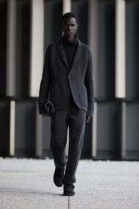Ermenegildo Zegna Fall 2021: The(Re) Set | (Re)tailoring the modern man Ermenegildo Zegna Fall 2021: The(Re) Set | (Re)tailoring the modern man Vanity Teen 虚荣青年 Lifestyle & new faces magazine
