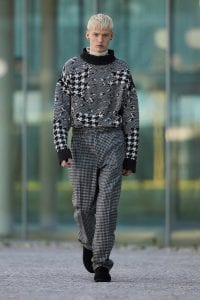 Ermenegildo Zegna Fall 2021: The(Re) Set | (Re)tailoring the modern man Ermenegildo Zegna Fall 2021: The(Re) Set | (Re)tailoring the modern man Vanity Teen 虚荣青年 Lifestyle & new faces magazine