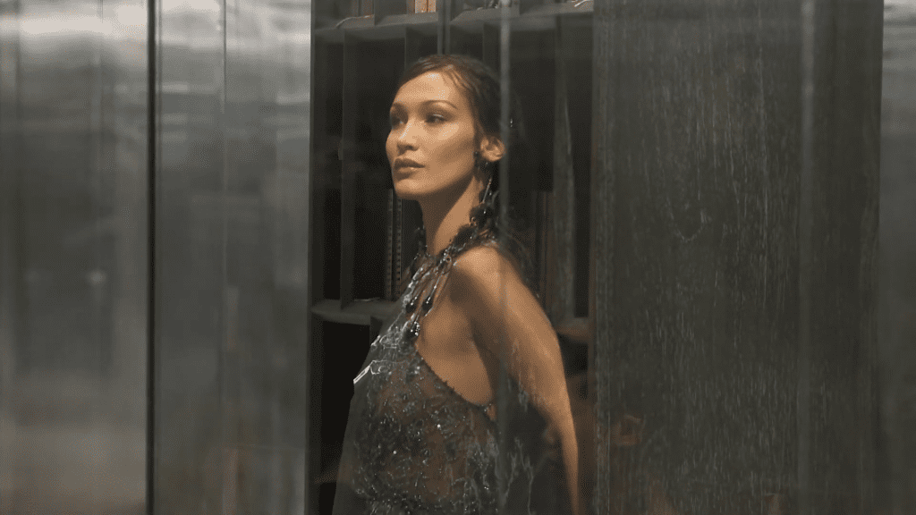 Fendi Spring/Summer 2021 Haute Couture Fendi Spring/Summer 2021 Haute Couture Vanity Teen 虚荣青年 Lifestyle & new faces magazine