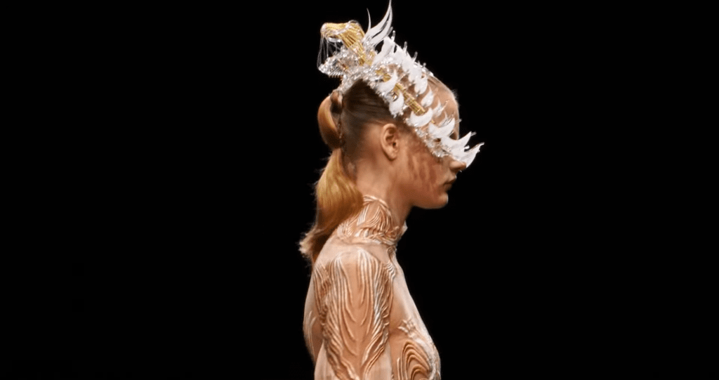 Paris Haute Couture Spring/Summer 2021 - Day 1 Paris Haute Couture Spring/Summer 2021 - Day 1 Vanity Teen 虚荣青年 Lifestyle & new faces magazine