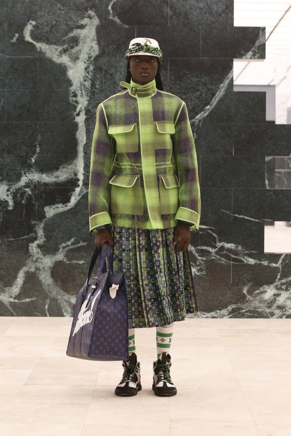 LOUIS VUITTON AW21 LOUIS VUITTON AW21 Vanity Teen 虚荣青年 Lifestyle & new faces magazine