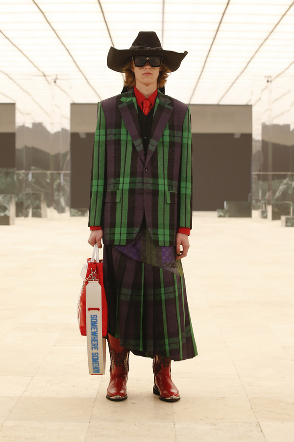 LOUIS VUITTON AW21 LOUIS VUITTON AW21 Vanity Teen 虚荣青年 Lifestyle & new faces magazine