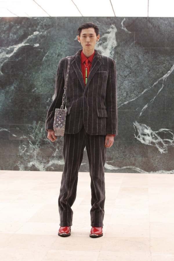 LOUIS VUITTON AW21 LOUIS VUITTON AW21 Vanity Teen 虚荣青年 Lifestyle & new faces magazine