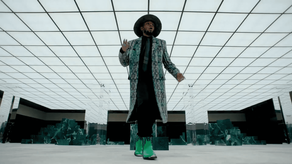 LOUIS VUITTON AW21 LOUIS VUITTON AW21 Vanity Teen 虚荣青年 Lifestyle & new faces magazine