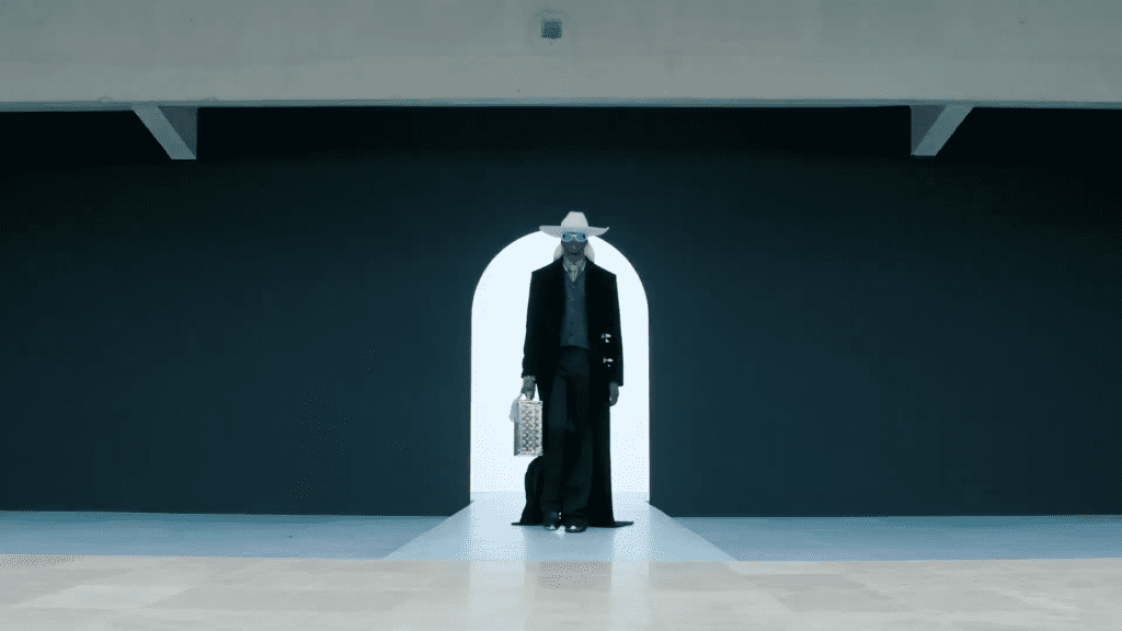 LOUIS VUITTON AW21 LOUIS VUITTON AW21 Vanity Teen 虚荣青年 Lifestyle & new faces magazine