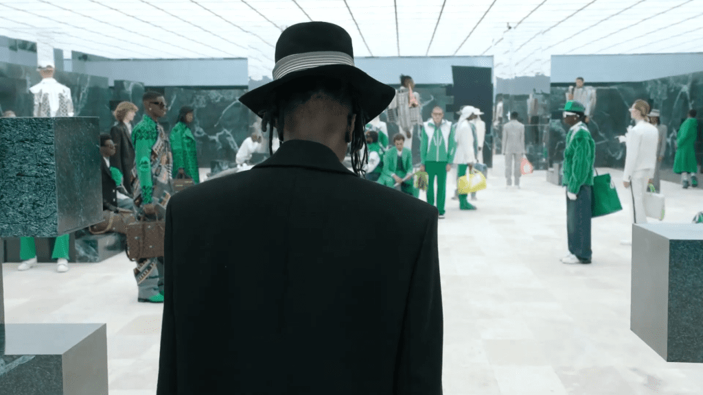 LOUIS VUITTON AW21 LOUIS VUITTON AW21 Vanity Teen 虚荣青年 Lifestyle & new faces magazine