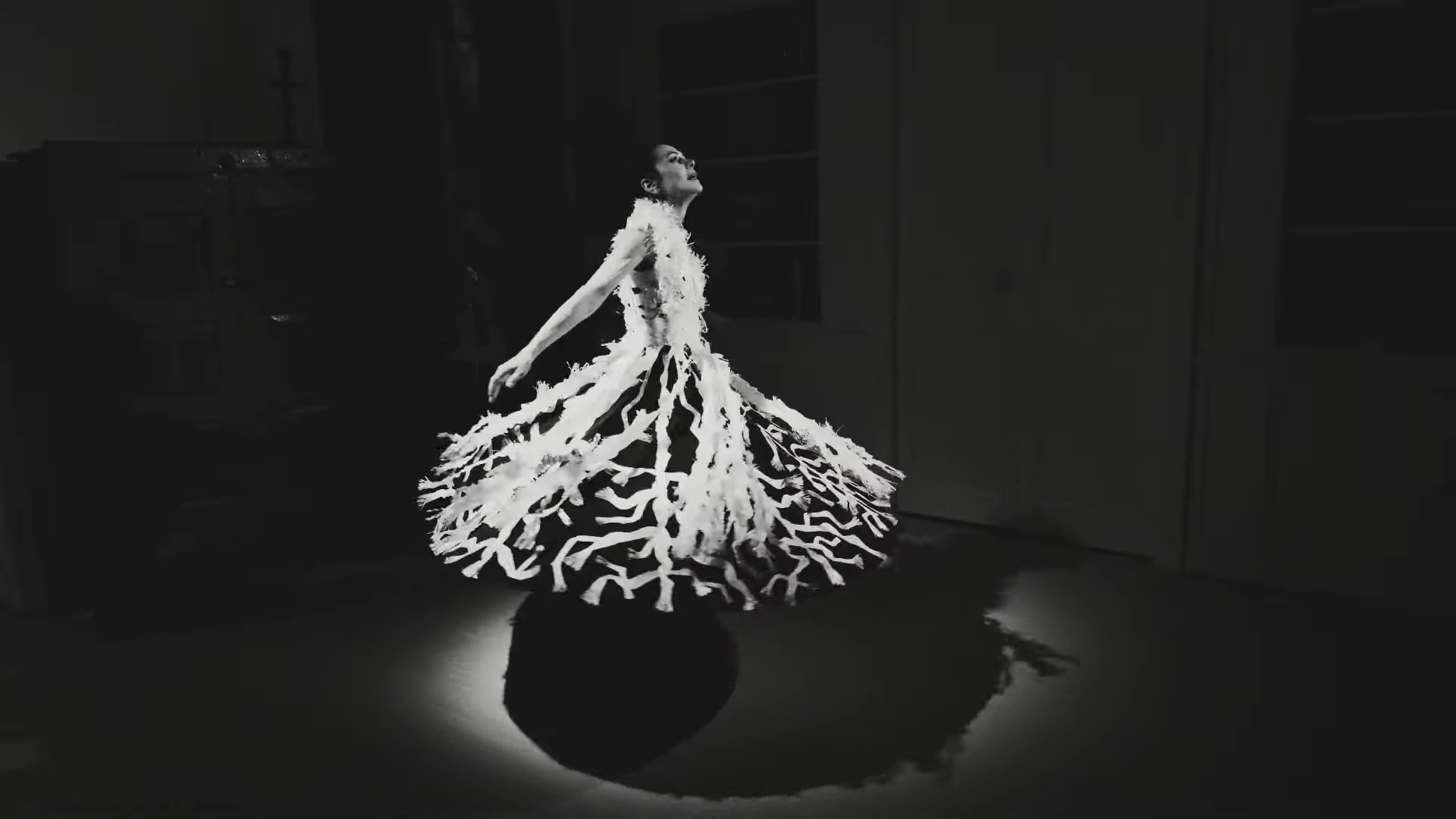 Franck Sorbier "Muse en Scène" Spring/Summer 2021 Haute Couture Franck Sorbier "Muse en Scène" Spring/Summer 2021 Haute Couture Vanity Teen 虚荣青年 Lifestyle & new faces magazine