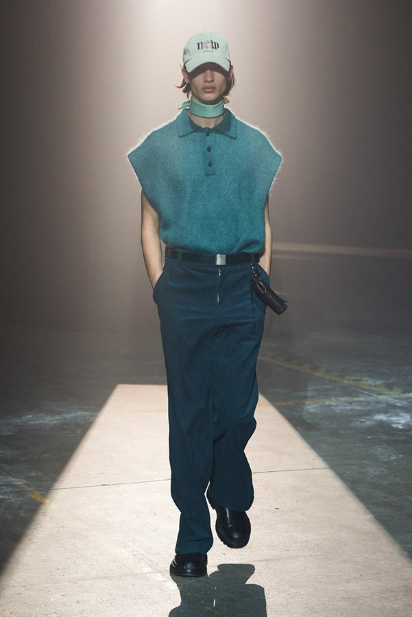 Solid Homme Fall 2021: New Olds Solid Homme Fall 2021: New Olds Vanity Teen 虚荣青年 Lifestyle & new faces magazine