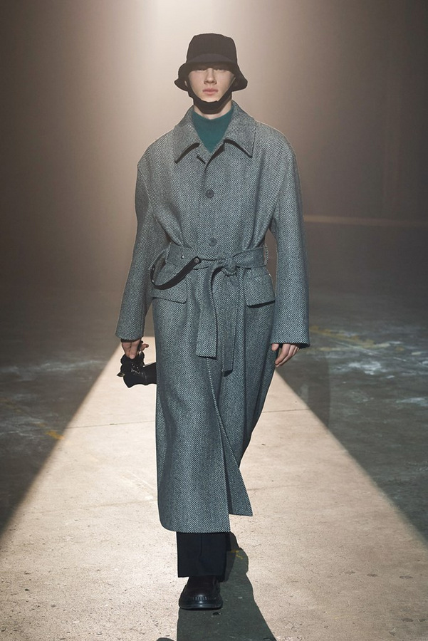 Solid Homme Fall 2021: New Olds Solid Homme Fall 2021: New Olds Vanity Teen 虚荣青年 Lifestyle & new faces magazine