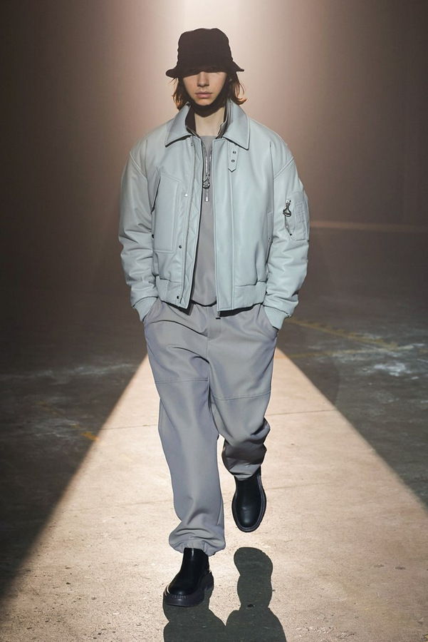 Solid Homme Fall 2021: New Olds Solid Homme Fall 2021: New Olds Vanity Teen 虚荣青年 Lifestyle & new faces magazine