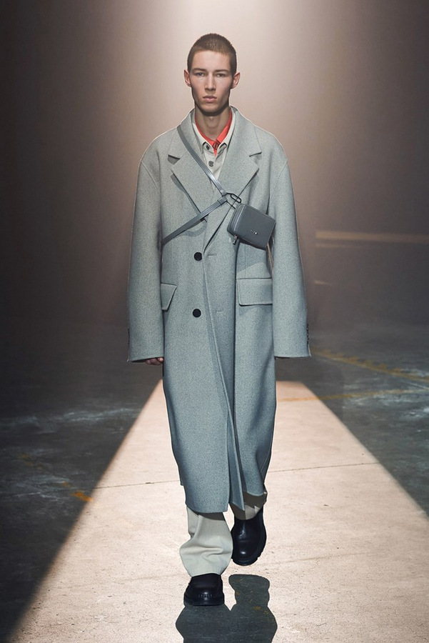 Solid Homme Fall 2021: New Olds Solid Homme Fall 2021: New Olds Vanity Teen 虚荣青年 Lifestyle & new faces magazine