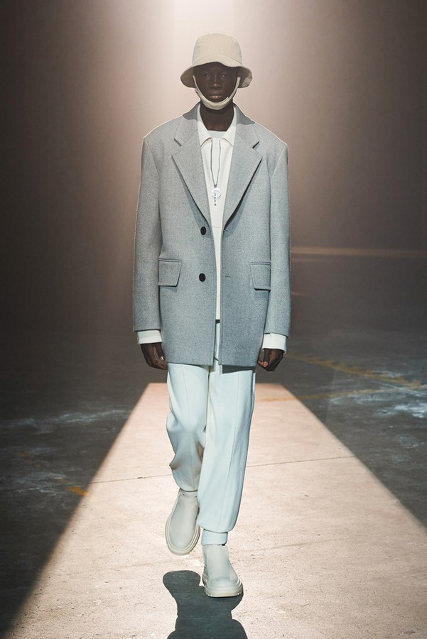 Solid Homme Fall 2021: New Olds Solid Homme Fall 2021: New Olds Vanity Teen 虚荣青年 Lifestyle & new faces magazine