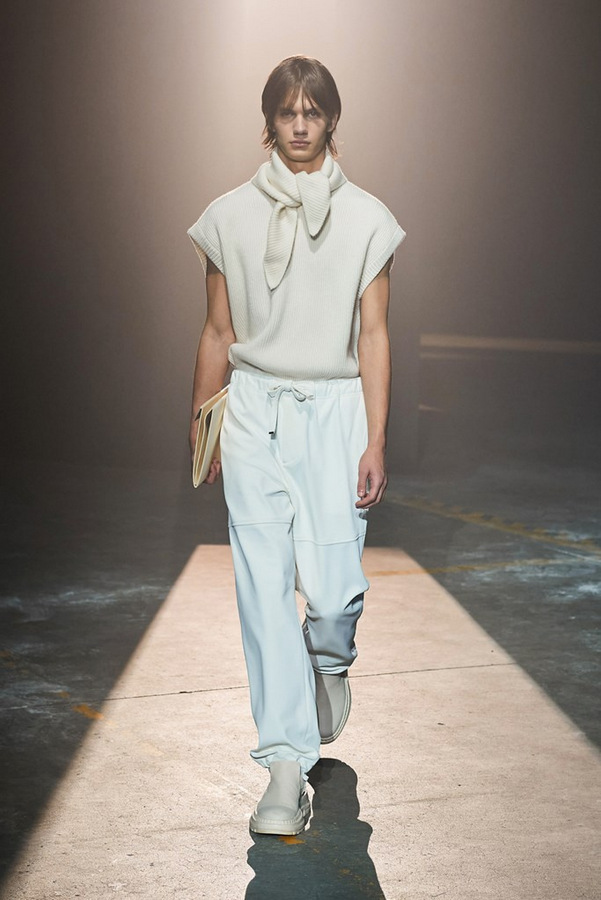Solid Homme Fall 2021: New Olds Solid Homme Fall 2021: New Olds Vanity Teen 虚荣青年 Lifestyle & new faces magazine