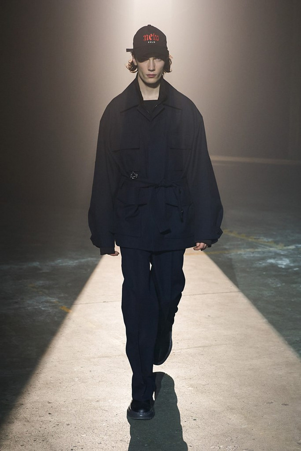Solid Homme Fall 2021: New Olds Solid Homme Fall 2021: New Olds Vanity Teen 虚荣青年 Lifestyle & new faces magazine