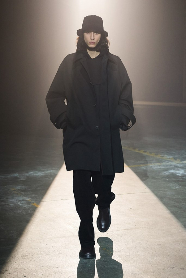 Solid Homme Fall 2021: New Olds Solid Homme Fall 2021: New Olds Vanity Teen 虚荣青年 Lifestyle & new faces magazine