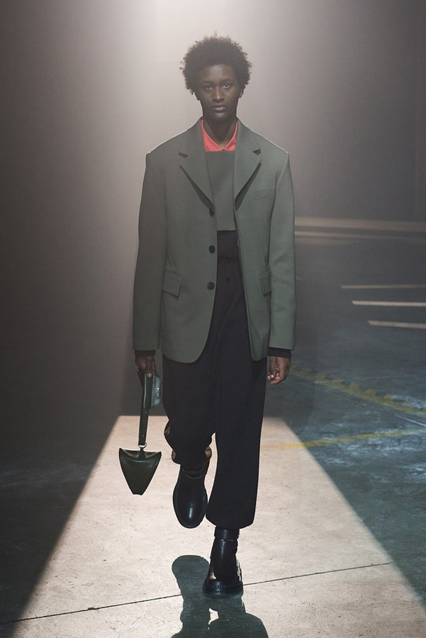 Solid Homme Fall 2021: New Olds Solid Homme Fall 2021: New Olds Vanity Teen 虚荣青年 Lifestyle & new faces magazine
