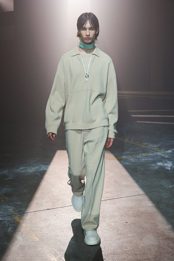 Solid Homme Fall 2021: New Olds Solid Homme Fall 2021: New Olds Vanity Teen 虚荣青年 Lifestyle & new faces magazine