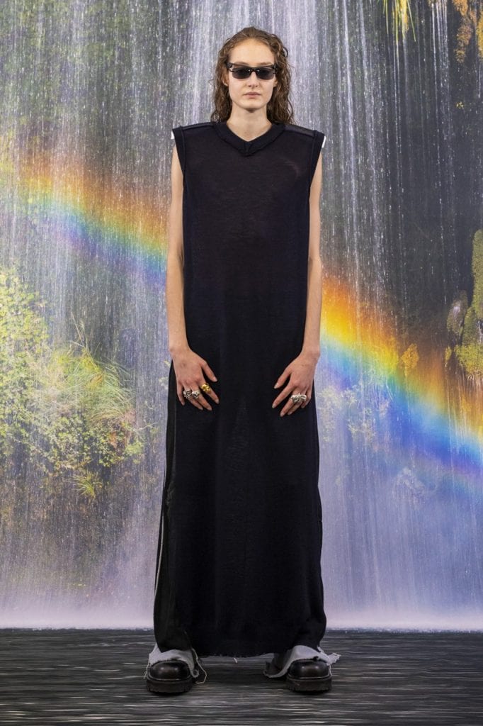 Vetements Fall/Winter 2021 Collection Vetements Fall/Winter 2021 Collection Vanity Teen 虚荣青年 Lifestyle & new faces magazine