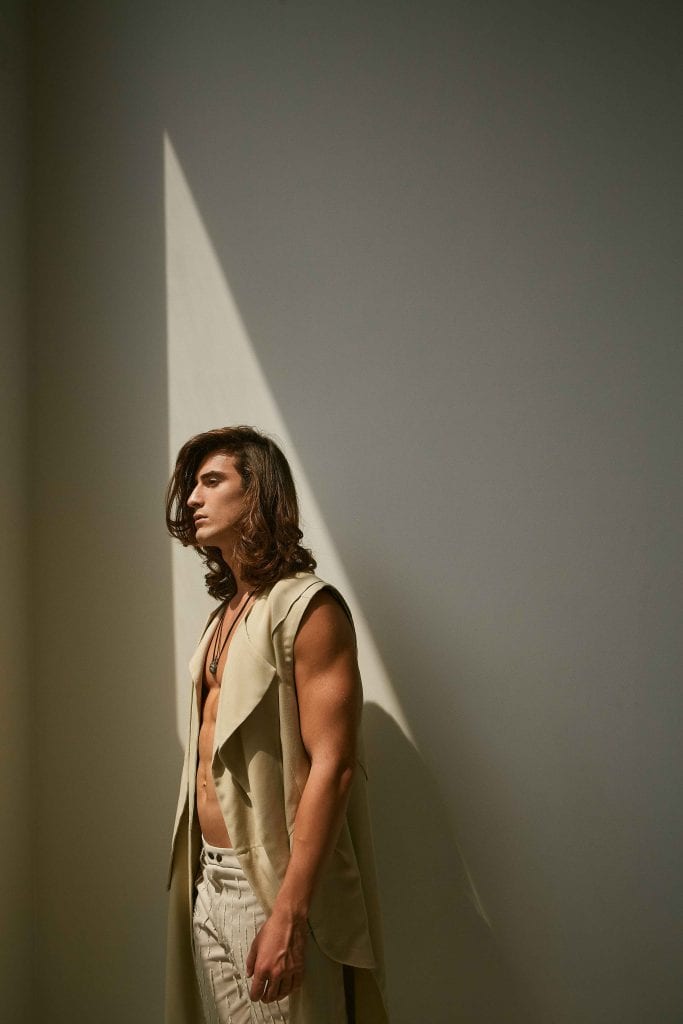 Passengers by Giuseppe Falla Passengers by Giuseppe Falla Vanity Teen 虚荣青年 Lifestyle & new faces magazine