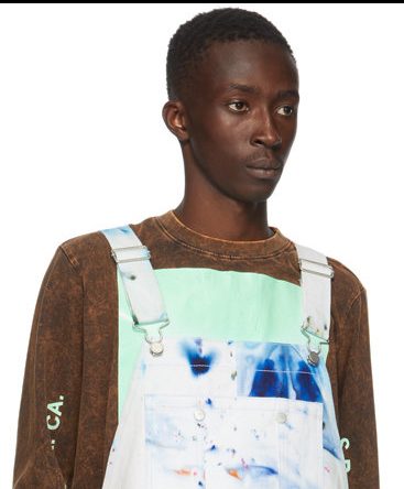 Can Clothes Evoke Emotion? Vanity Teen 虚荣青年 Lifestyle & new faces magazine Can Clothes Evoke Emotion? Can Clothes Evoke Emotion? Vanity Teen 虚荣青年 Lifestyle & new faces magazine
