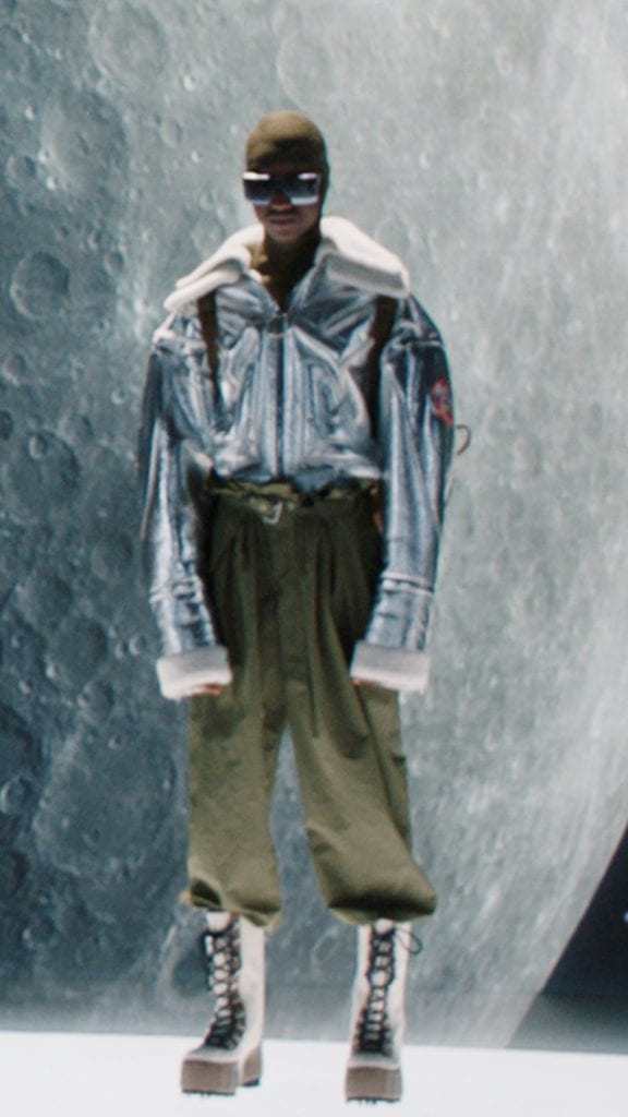 Balmain FW21 Women's & Men's Show Balmain FW21 Women's & Men's Show Vanity Teen 虚荣青年 Lifestyle & new faces magazine