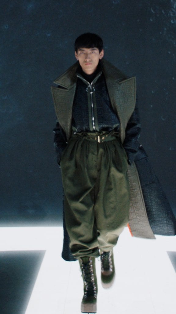 Balmain FW21 Women's & Men's Show Balmain FW21 Women's & Men's Show Vanity Teen 虚荣青年 Lifestyle & new faces magazine