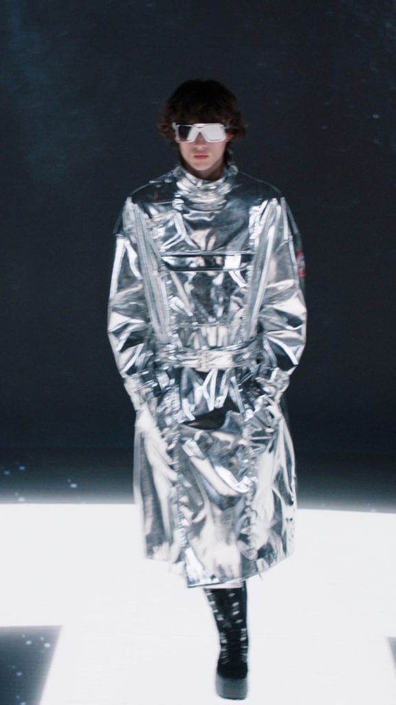 Balmain FW21 Women's & Men's Show Balmain FW21 Women's & Men's Show Vanity Teen 虚荣青年 Lifestyle & new faces magazine