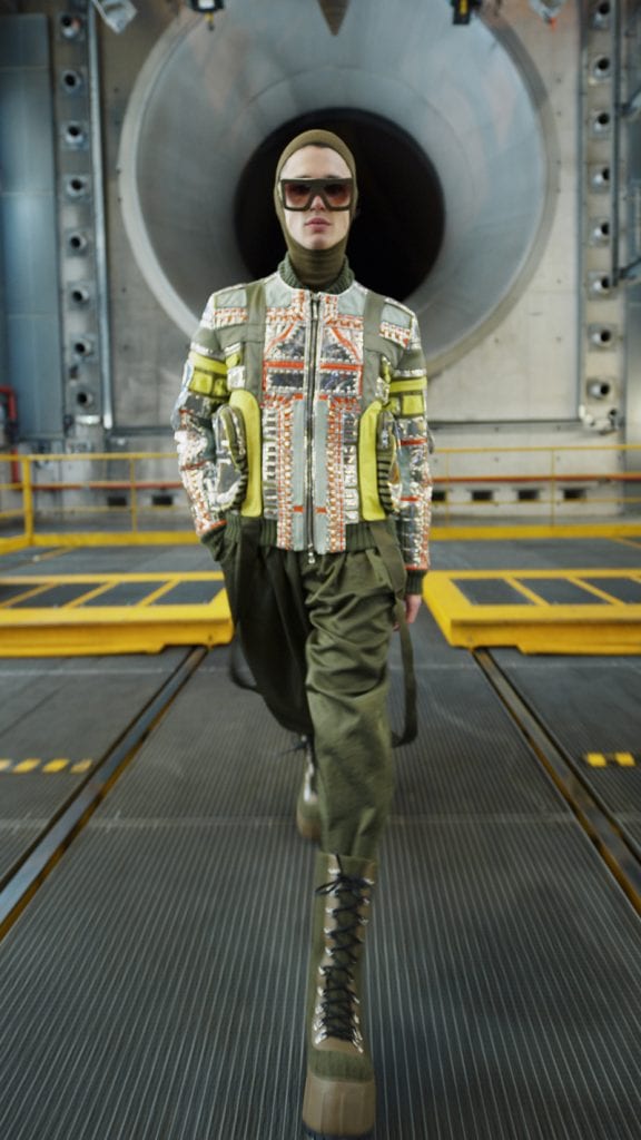 Balmain FW21 Women's & Men's Show Balmain FW21 Women's & Men's Show Vanity Teen 虚荣青年 Lifestyle & new faces magazine