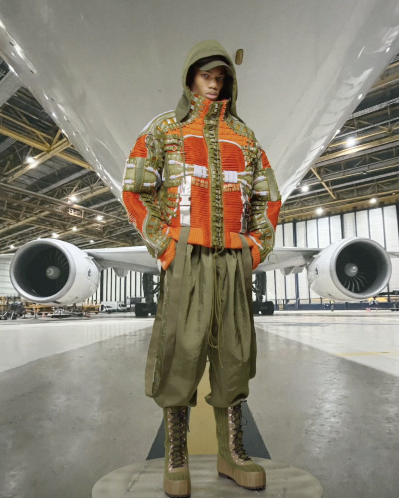 Balmain FW21 Women's & Men's Show Balmain FW21 Women's & Men's Show Vanity Teen 虚荣青年 Lifestyle & new faces magazine