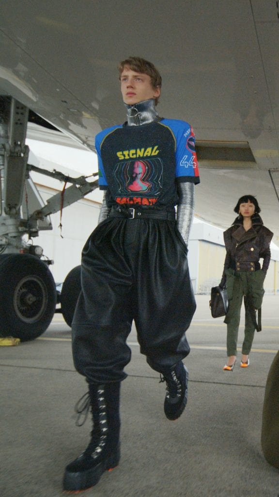 Balmain FW21 Women's & Men's Show Balmain FW21 Women's & Men's Show Vanity Teen 虚荣青年 Lifestyle & new faces magazine