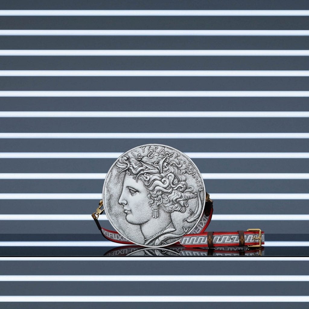 Watch LOUIS VUITTON'S FW 21 SHOW Watch LOUIS VUITTON'S FW 21 SHOW Vanity Teen 虚荣青年 Lifestyle & new faces magazine