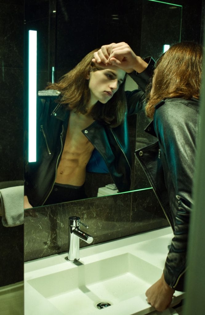 Lurking on Wall Street by Elys Berroteran Lurking on Wall Street by Elys Berroteran Vanity Teen 虚荣青年 Lifestyle & new faces magazine