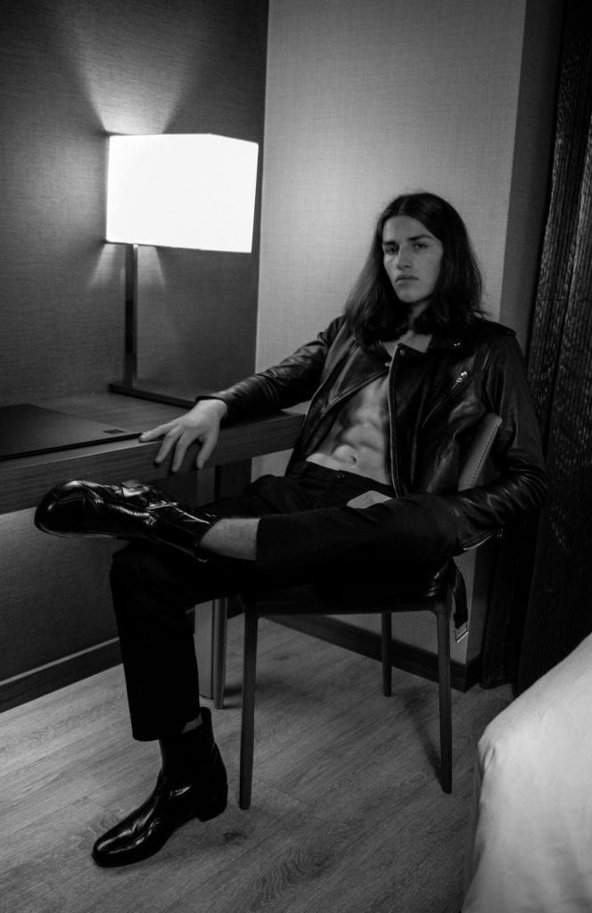 Lurking on Wall Street by Elys Berroteran Lurking on Wall Street by Elys Berroteran Vanity Teen 虚荣青年 Lifestyle & new faces magazine