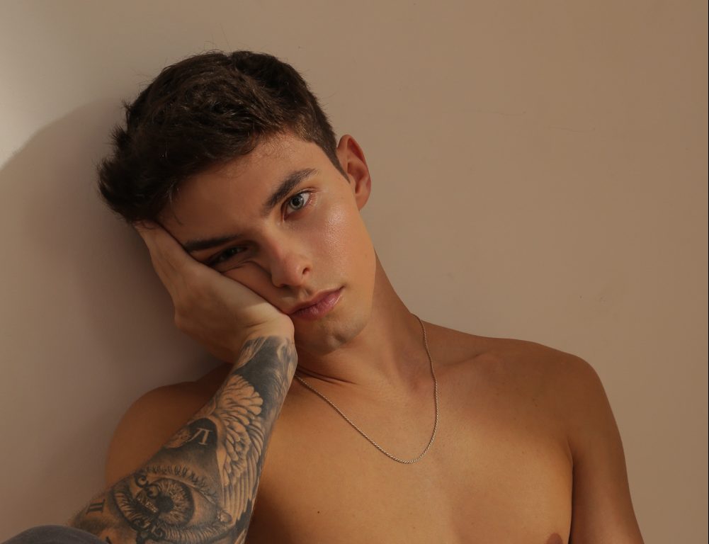 Yuri Matulevicius by Bruno Barreto Yuri Matulevicius by Bruno Barreto Vanity Teen 虚荣青年 Lifestyle & new faces magazine