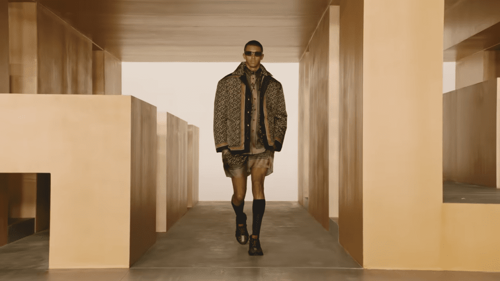 Versace FW21 Versace FW21 Vanity Teen 虚荣青年