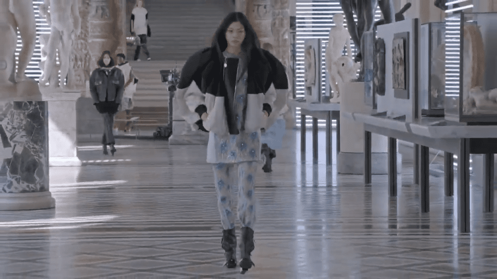 Watch LOUIS VUITTON'S FW 21 SHOW Watch LOUIS VUITTON'S FW 21 SHOW Vanity Teen 虚荣青年 Lifestyle & new faces magazine