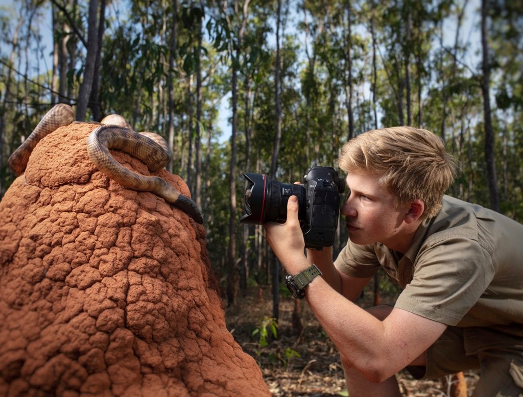 Robert Irwin: use your voice for doing good Vanity Teen 虚荣青年 Lifestyle & new faces magazine Robert Irwin and a snake