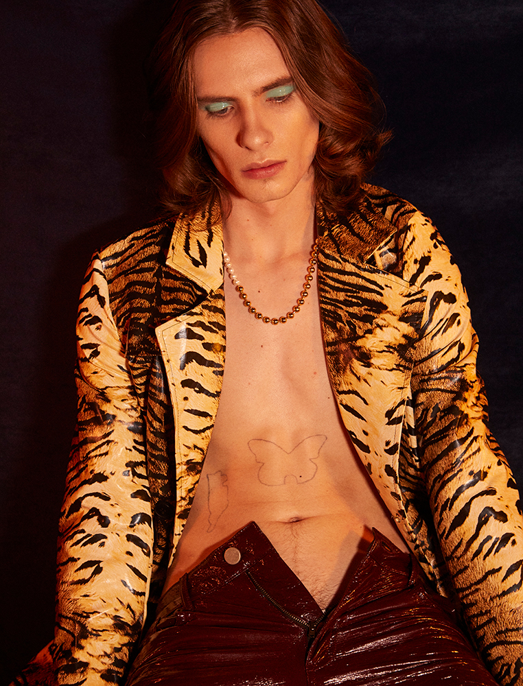 Michael South by Lalo Torres Vanity Teen 虚荣青年 Michael South by Lalo Torres Michael South by Lalo Torres Vanity Teen 虚荣青年
