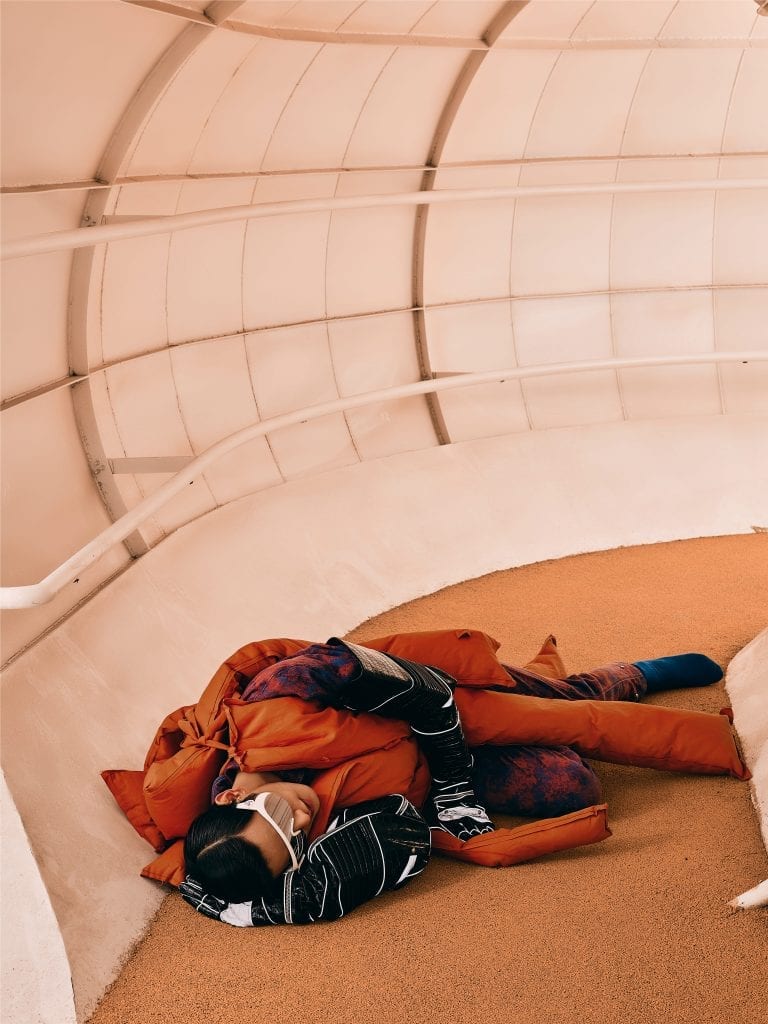 Landing by De Ziming Vanity Teen China June 2021 Issue Landing by De Ziming Vanity Teen China June 2021 Issue Vanity Teen 虚荣青年 Lifestyle & new faces magazine