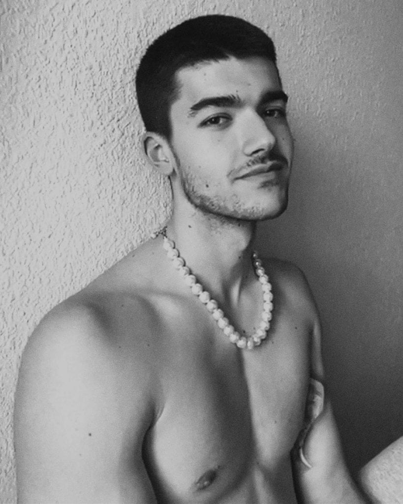 Explorer Kid by Fabrizio Ricciardi Explorer Kid by Fabrizio Ricciardi Vanity Teen 虚荣青年 Lifestyle & new faces magazine