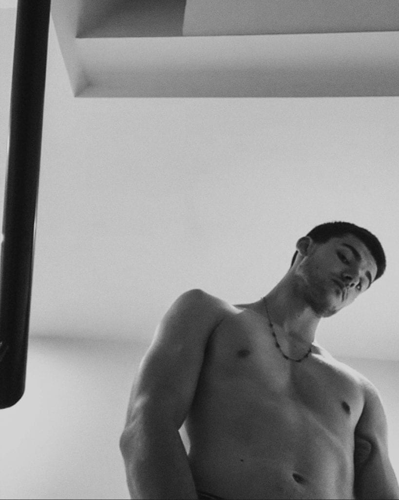 Explorer Kid by Fabrizio Ricciardi Explorer Kid by Fabrizio Ricciardi Vanity Teen 虚荣青年 Lifestyle & new faces magazine