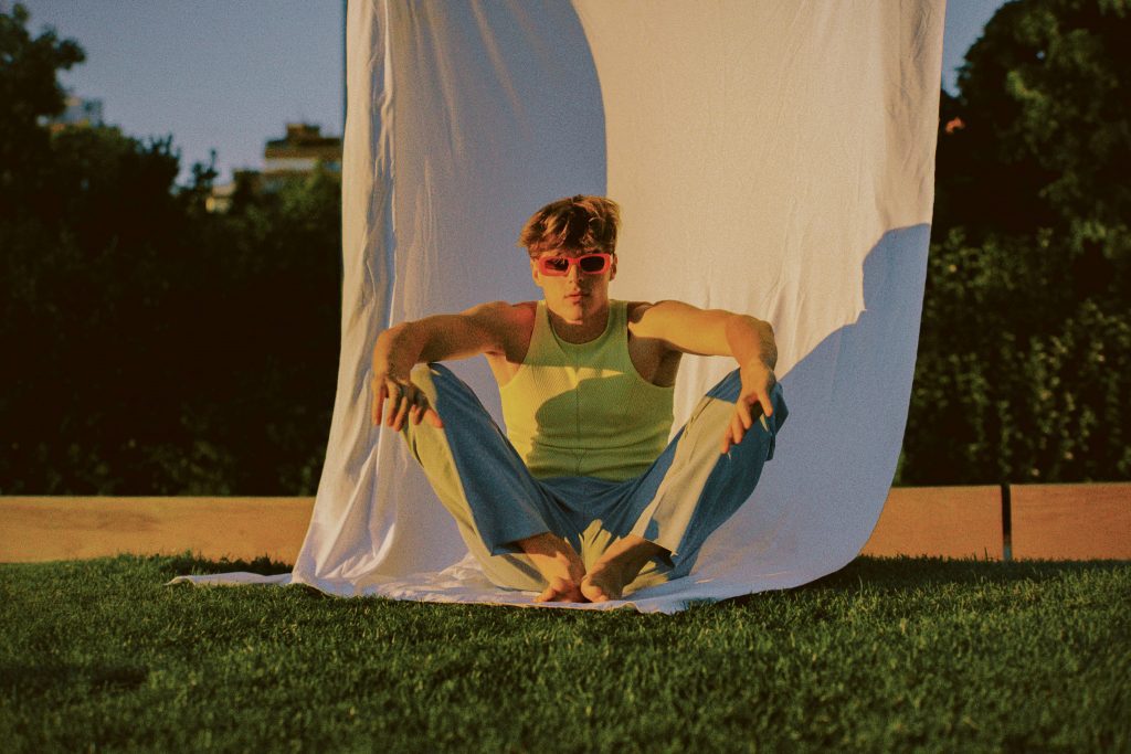 Life Is A Playground by Julen Martín Life Is A Playground by Julen Martín Vanity Teen 虚荣青年 Lifestyle & new faces magazine