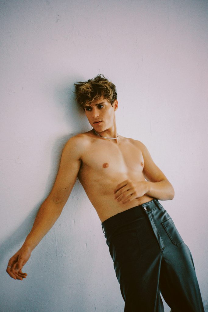 Life Is A Playground by Julen Martín Life Is A Playground by Julen Martín Vanity Teen 虚荣青年 Lifestyle & new faces magazine