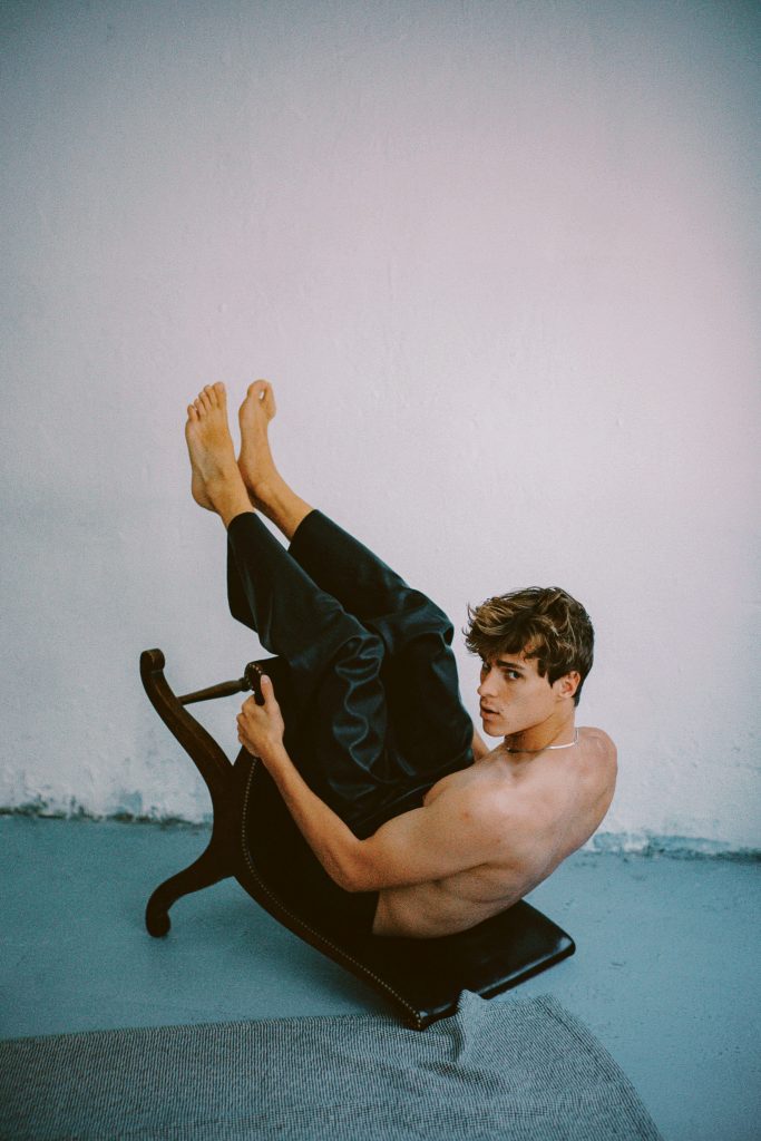 Life Is A Playground by Julen Martín Life Is A Playground by Julen Martín Vanity Teen 虚荣青年 Lifestyle & new faces magazine