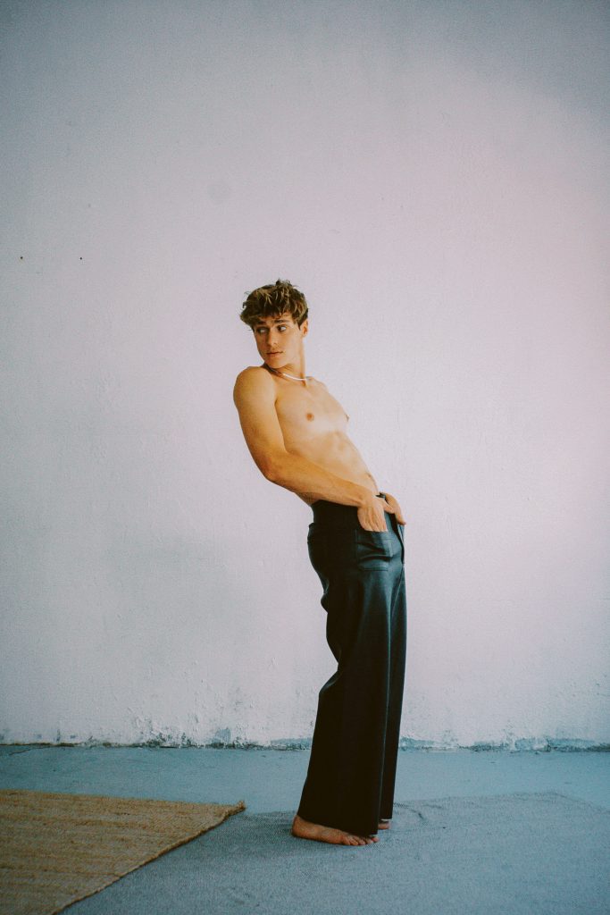 Life Is A Playground by Julen Martín Life Is A Playground by Julen Martín Vanity Teen 虚荣青年 Lifestyle & new faces magazine