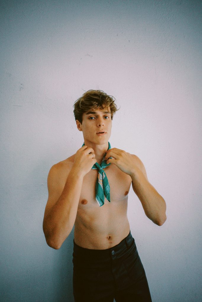 Life Is A Playground by Julen Martín Life Is A Playground by Julen Martín Vanity Teen 虚荣青年 Lifestyle & new faces magazine