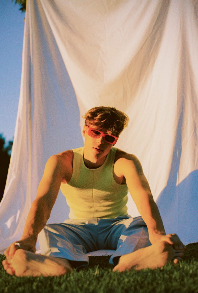 Life Is A Playground by Julen Martín Life Is A Playground by Julen Martín Vanity Teen 虚荣青年 Lifestyle & new faces magazine